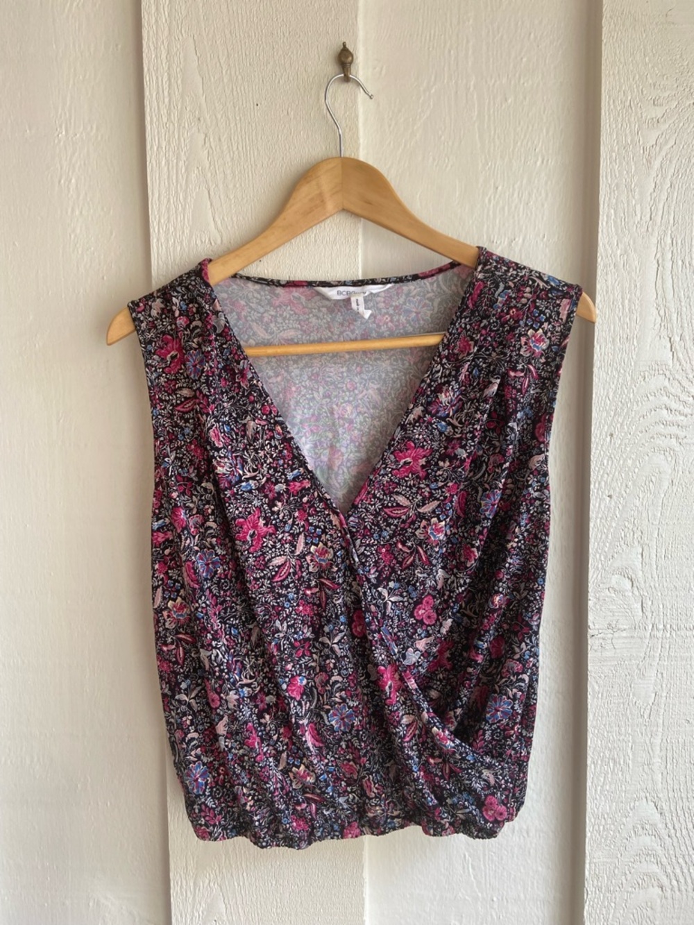 BCBG Floral Surplice Sleeveless Top | small